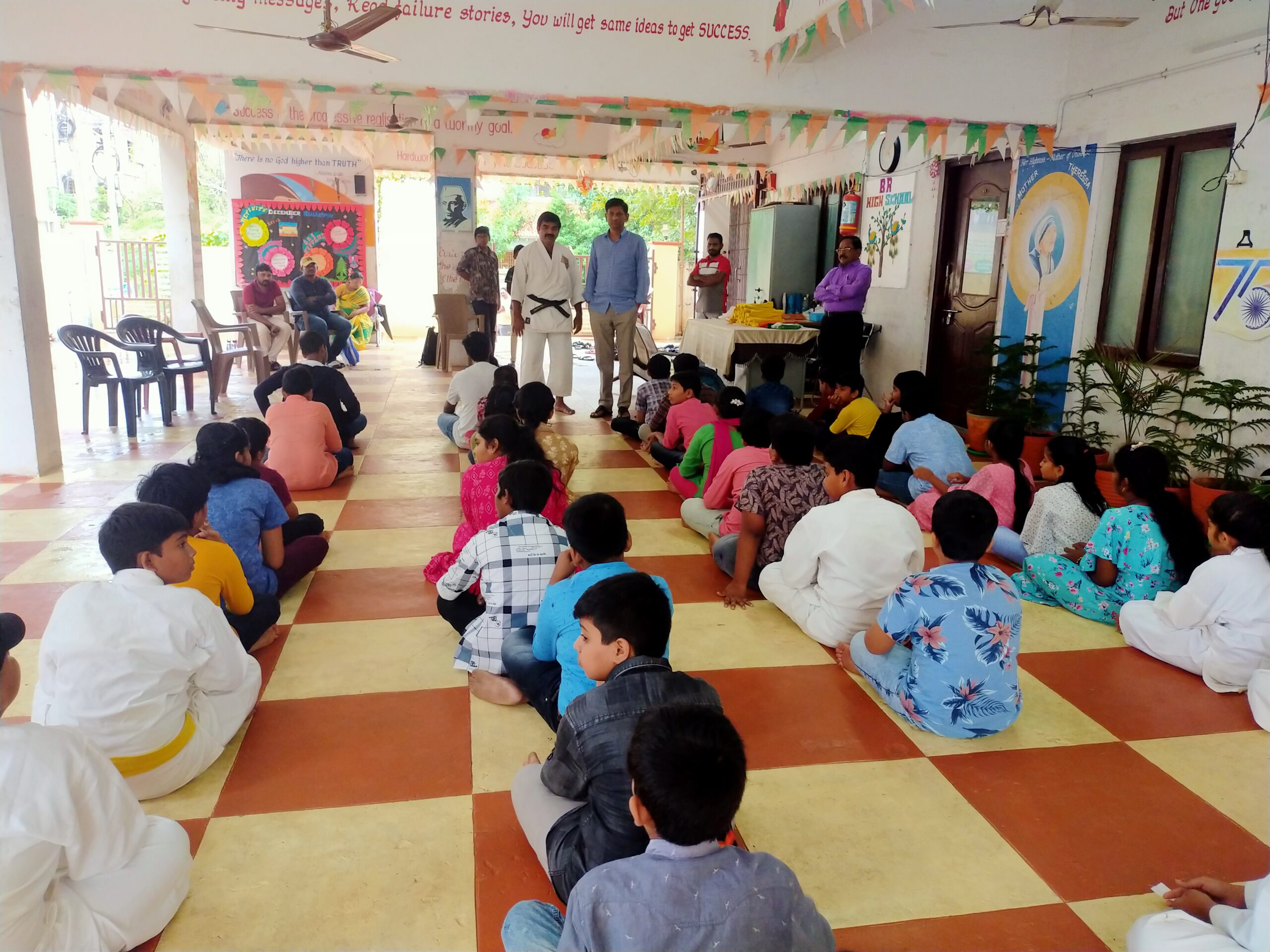 Aaryan High School gallery image 4