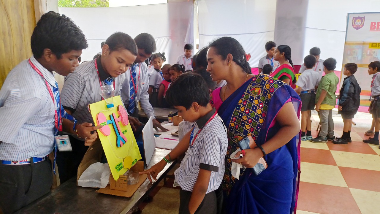 Aaryan High School gallery image 10