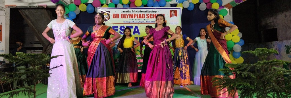 Aaryan High School cultural celebration